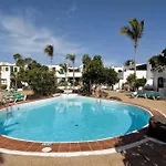 Апартаменты Vrys Close To The *